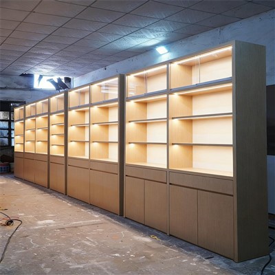 Escaparate óptico de gafas de sol